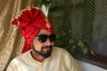 GS3- Rich Red With Golden Border Groom Saafa